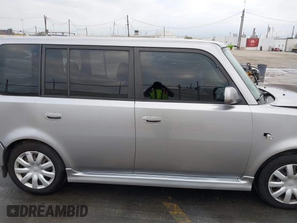 2006 Scion xB with VIN JTLKT324764087337, listed as a IAAI auction lot 41903342 with 1 mi miles. Bid and sale history available at carsss.com. Image 12.
