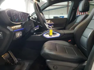 2021 Mercedes-Benz GLE 450 z VIN 4JGFB5KBXMA389192, wystawiony jako Copart lot #63334705 z przebiegiem 38 969 mil mil oraz Szkoda całkowita • Salvage title. Historia ofert i sprzedaży dostępna na DreamBid. Obrazek 7.