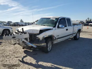 2000 Chevrolet Silverado 1500 LS with VIN 2GCEK19T0Y1326691, listed as a Copart auction lot 88698815 with 260,517 mi miles and Salvage Title. Bid and sale history available at carsss.com. Image 1.