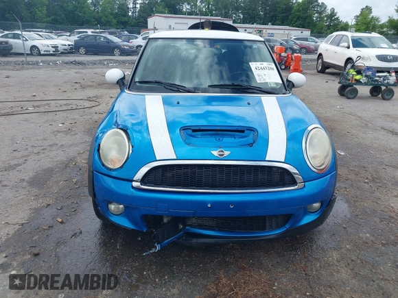 2010 MINI Hardtop S with VIN WMWMF7C55ATW88946, listed as a IAAI auction lot 42443200 with 104,953 mi miles and . Bid and sale history available at DreamBid. Image 12.