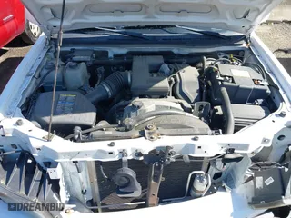 2009 Chevrolet Colorado LT w/2LT with VIN 1GCDT13E798108877, listed as a IAAI auction lot 42031592 with 155,787 mi miles. Bid and sale history available at carsss.com. Image 10.