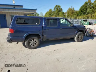 2004 GMC Sonoma SLS with VIN 1GTDT13X14K146828, listed as a Copart auction lot 74506264 with 138,980 mi miles and Salvage Title. Bid and sale history available at carsss.com. Image 3.