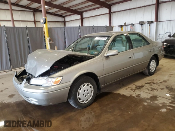 1997 Toyota Camry LE with VIN JT2BG22K8V0082736, listed as a Copart auction lot 58735955 with 54,699 mi miles and Salvage title. Bid and sale history available at DreamBid. Image 1.
