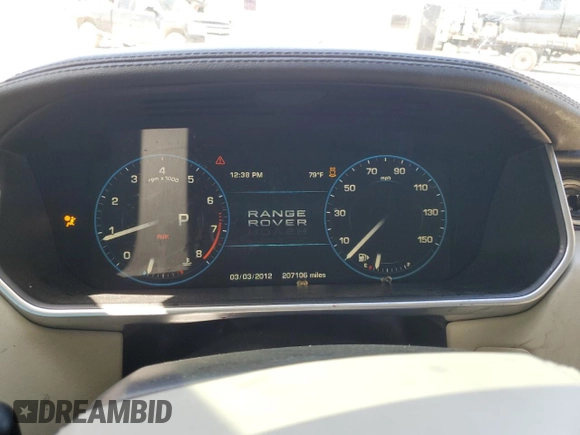 2013 Land Rover Range Rover HSE z VIN SALGS2DF2DA101021, wystawiony jako Copart lot #49463395 z przebiegiem 207 106 mil mil oraz Szkoda całkowita • Salvage title. Historia ofert i sprzedaży dostępna na DreamBid. Obrazek 9.