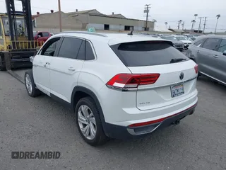 2021 Volkswagen Atlas SEL с VIN 1V2EE2CA1MC228616, выставлен на аукционе IAAI как лот 41231626 с пробегом 46 369 миль миль и . История ставок и продаж доступна на DreamBid. Изображение 3.
