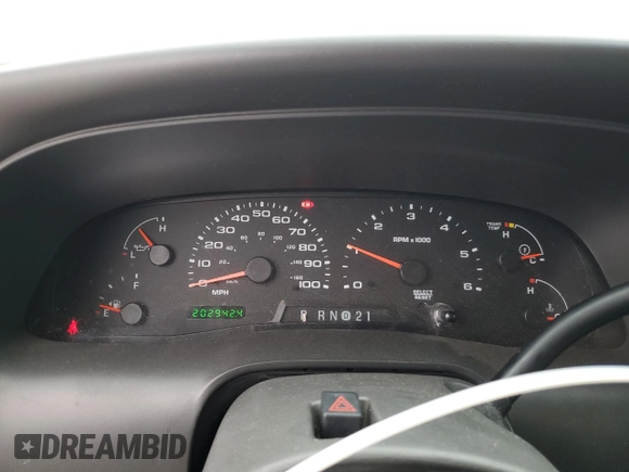 2002 Ford Excursion XLT with VIN 1FMNU41S22EC86209, listed as a Copart auction lot 51261065 with 202,942 mi miles and Salvage title. Bid and sale history available at DreamBid. Image 9.