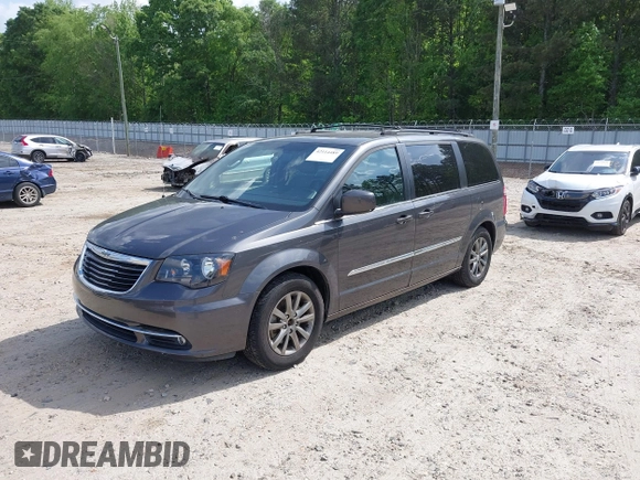 2016 Chrysler Town & Country S with VIN 2C4RC1HG4GR271360, listed as a IAAI auction lot 42114489 with 140,439 mi miles. Bid and sale history available at carsss.com. Image 17.