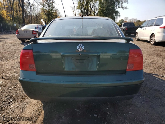1999 Volkswagen Passat GLS with VIN WVWPD63B5XE497918, listed as a Copart auction lot 75795044 with 121,229 mi miles and Salvage Title. Bid and sale history available at carsss.com. Image 6.