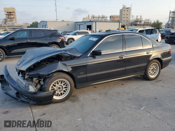 2000 BMW 5 Series 528i z VIN WBADM6340YGU20588, wystawiony jako Copart lot #53842375 z przebiegiem Nie podano mil oraz Szkoda całkowita • Salvage title. Historia ofert i sprzedaży dostępna na DreamBid. Obrazek 1.