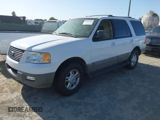 2003 Ford Expedition Special Service with VIN 1FMEU15W23LC58340, listed as a IAAI auction lot 42565357 with 207,864 mi miles and . Bid and sale history available at DreamBid. Image 2.