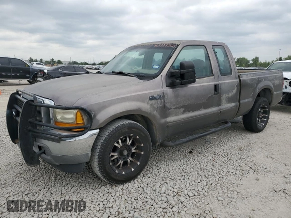2001 Ford Super Duty F-250 XL with VIN 1FTNX20L01EB96534, listed as a Copart auction lot 53392625 with 319,509 mi miles and Salvage Title. Bid and sale history available at carsss.com. Image 1.