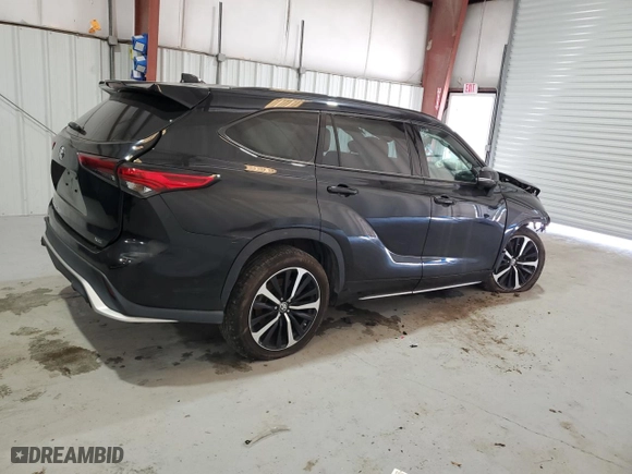 2022 Toyota Highlander XSE with VIN 5TDLZRAH9NS134179, listed as a Copart auction lot 49610775 with 74,780 mi miles and Clean Title. Bid and sale history available at carsss.com. Image 3.