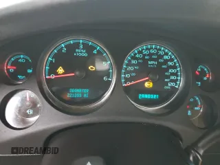 2007 Chevrolet Tahoe LT с VIN 1GNFC13077J260426, выставлен на аукционе Copart как лот 80866964 с пробегом 221 203 миль миль и Списание • Salvage title. История ставок и продаж доступна на DreamBid. Изображение 9.