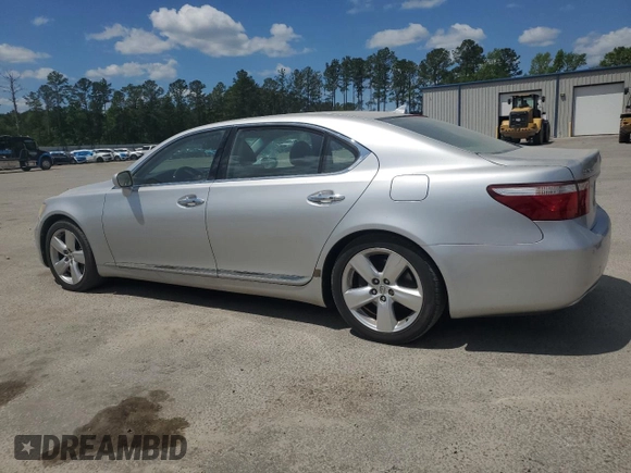 2007 Lexus LS 460 L z VIN JTHGL46F575011306, wystawiony jako Copart lot #53379905 z przebiegiem 191 689 mil mil oraz Szkoda całkowita • Salvage title. Historia ofert i sprzedaży dostępna na DreamBid. Obrazek 2.