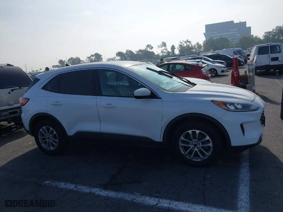 2020 Ford Escape SE with VIN 1FMCU9G62LUB72944, listed as a IAAI auction lot 41148835 with 90,705 mi miles. Bid and sale history available at carsss.com. Image 13.