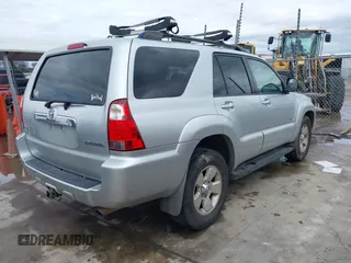 2008 Toyota 4Runner SR5 with VIN JTEZU14R488093169, listed as a IAAI auction lot 41456205 with 178,736 mi miles. Bid and sale history available at carsss.com. Image 4.