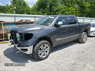 2023 Ram 1500 Limited z VIN 1C6SRFHT5PN573495, wystawiony jako Copart lot #62084425 z przebiegiem 67 850 mil mil oraz Szkoda całkowita • Salvage title. Historia ofert i sprzedaży dostępna na DreamBid. Obrazek 1.