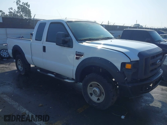 2008 Ford Super Duty F-250 SRW XL with VIN 1FTSX21R08EE25570, listed as a IAAI auction lot 41602856 with 113,322 mi miles. Bid and sale history available at carsss.com. Image 1.