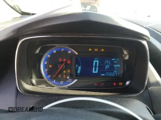 2016 Chevrolet Trax LS z VIN 3GNCJKSB5GL267384, wystawiony jako Copart lot #52670285 z przebiegiem 206 071 mil mil oraz Szkoda całkowita • Salvage title. Historia ofert i sprzedaży dostępna na DreamBid. Obrazek 9.
