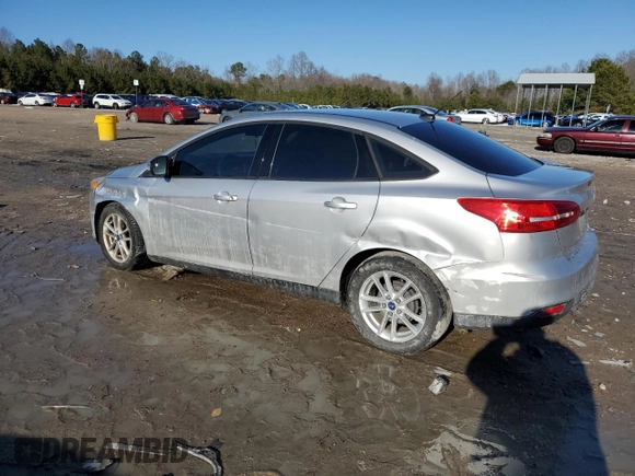 2016 Ford Focus SE z VIN 1FADP3F2XGL399943, wystawiony jako Copart lot #46472415 z przebiegiem 70 047 mil mil oraz Szkoda całkowita • Salvage title. Historia ofert i sprzedaży dostępna na DreamBid. Obrazek 2.