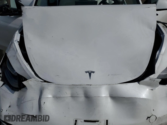 2024 Tesla Model Y Long Range с VIN 7SAYGDEE6RF149685, выставлен на аукционе Copart как лот 52986885 с пробегом Не указан миль и Списание • Salvage title. История ставок и продаж доступна на DreamBid. Изображение 11.