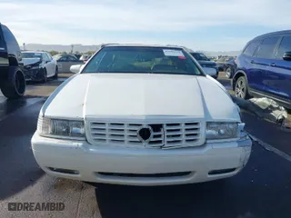 2001 Cadillac Eldorado Touring ETC with VIN 1G6ET12991B104624, listed as a IAAI auction lot 41616324 with 1 mi miles. Bid and sale history available at carsss.com. Image 12.