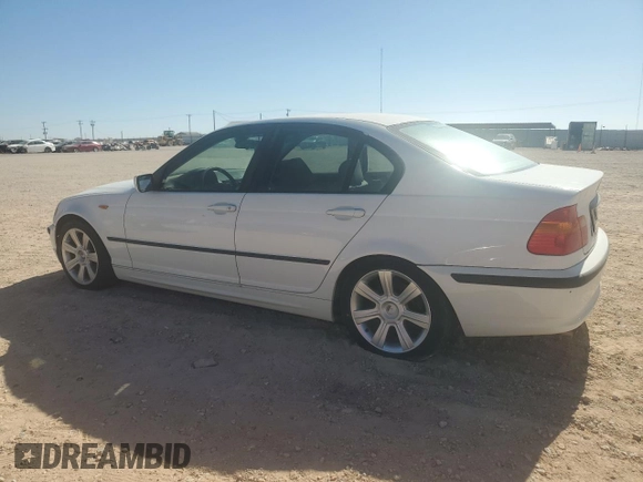 2003 BMW 3 Series 325i with VIN WBAET37423NJ33256, listed as a Copart auction lot 43985715 with 117,346 mi miles and Clean Title. Bid and sale history available at DreamBid. Image 2.
