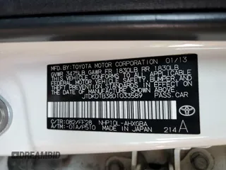 2013 Toyota Prius One z VIN JTDKDTB38D1033589, wystawiony jako Copart lot #55520355 z przebiegiem Nie podano mil oraz Szkoda całkowita • Salvage title. Historia ofert i sprzedaży dostępna na DreamBid. Obrazek 12.