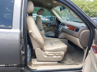 2012 Chevrolet Tahoe LT with VIN 1GNSCBE09CR229417, listed as a IAAI auction lot 42507793 with 164,877 mi miles and . Bid and sale history available at DreamBid. Image 5.