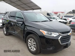 2021 Chevrolet Traverse LS z VIN 1GNERFKW1MJ264769, wystawiony jako IAAI lot #42100515 z przebiegiem 55 971 mil mil oraz . Historia ofert i sprzedaży dostępna na DreamBid. Obrazek 1.