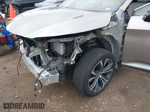 2022 Lexus RX with VIN 2T2HZMAA8NC232720, listed as a IAAI auction lot 41133110 with 33,282 mi miles. Bid and sale history available at carsss.com. Image 6.