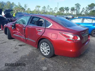 2014 Nissan Altima SV with VIN 1N4AL3AP5EN390179, listed as a IAAI auction lot 41989394 with 138,859 mi miles and . Bid and sale history available at carsss.com. Image 3.