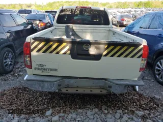 2015 Nissan Frontier S с VIN 1N6BD0CT4FN701278, выставлен на аукционе Copart как лот 52812765 с пробегом 130 194 миль миль и Чистый • Clean title. История ставок и продаж доступна на DreamBid. Изображение 6.
