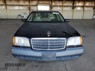 1994 Mercedes-Benz S with VIN WDBGA51E9RA172939, listed as a Copart auction lot 79572884 with 86,315 mi miles and Clean Title. Bid and sale history available at DreamBid. Image 5.