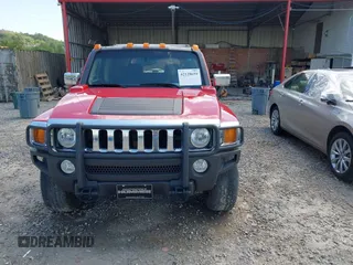 2006 Hummer H3 z VIN 5GTDN136868116302, wystawiony jako IAAI lot #42128659 z przebiegiem 85 659 mil mil oraz . Historia ofert i sprzedaży dostępna na DreamBid. Obrazek 12.