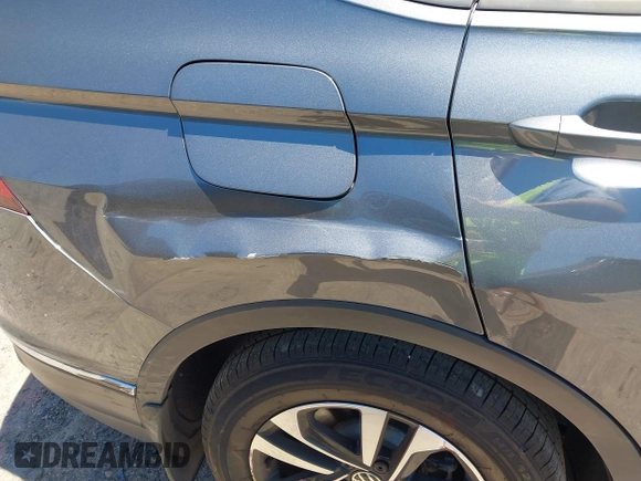 2024 Volkswagen Tiguan S with VIN 3VVRB7AX5RM142006, listed as a IAAI auction lot 42199560 with 235 mi miles and . Bid and sale history available at DreamBid. Image 6.