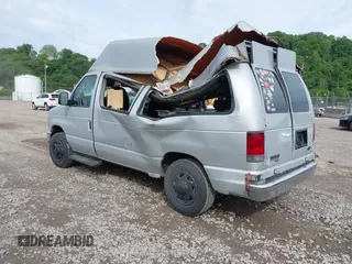 2008 Ford Econoline Passenger XL z VIN 1FBNE31LX8DA94009, wystawiony jako IAAI lot #42360766 z przebiegiem 154 504 mil mil oraz . Historia ofert i sprzedaży dostępna na DreamBid. Obrazek 3.