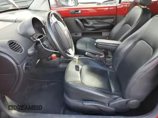 2008 Volkswagen Beetle SE z VIN 3VWRG31Y18M400549, wystawiony jako Copart lot #80953294 z przebiegiem 110 096 mil mil oraz Czysty tytuł • Clean title. Historia ofert i sprzedaży dostępna na DreamBid. Obrazek 7.