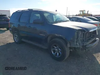 2007 GMC Yukon SLT with VIN 1GKFC13077R171888, listed as a IAAI auction lot 41332475 with 277,240 mi miles. Bid and sale history available at carsss.com. Image 1.