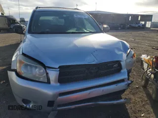 2007 Toyota RAV4 with VIN JTMBK33V975025729, listed as a Copart auction lot 50333065 with 204,160 mi miles and Non Repairable. Bid and sale history available at carsss.com. Image 5.