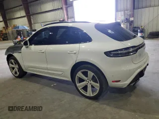 2022 Porsche Macan S z VIN WP1AG2A55NLB23934, wystawiony jako Copart lot #61139885 z przebiegiem 23 012 mil mil oraz Szkoda całkowita • Salvage title. Historia ofert i sprzedaży dostępna na DreamBid. Obrazek 2.