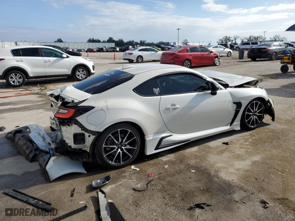2022 Toyota GR86 with VIN JF1ZNBB13N9755260, listed as a Copart auction lot 86781454 with 27,482 mi miles and Non Repairable. Bid and sale history available at carsss.com. Image 3.