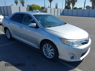 2012 Toyota Camry XLE z VIN 4T1BD1FK2CU014017, wystawiony jako IAAI lot #42477885 z przebiegiem 228 410 mil mil oraz . Historia ofert i sprzedaży dostępna na DreamBid. Obrazek 1.