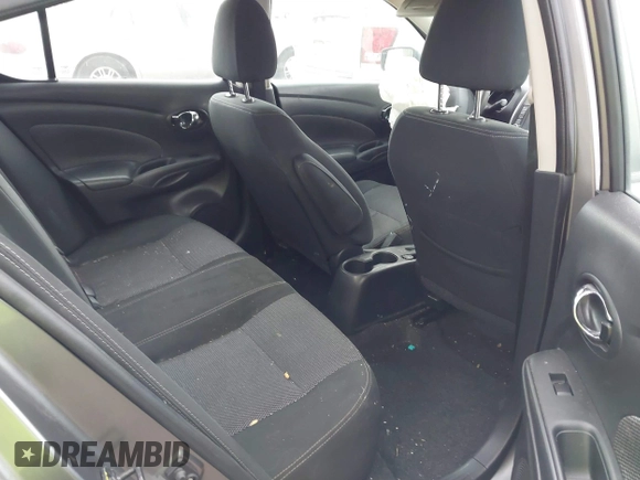 2019 Nissan Versa SV z VIN 3N1CN7AP4KL814213, wystawiony jako IAAI lot #40877781 z przebiegiem 108 624 mil mil oraz . Historia ofert i sprzedaży dostępna na DreamBid. Obrazek 8.