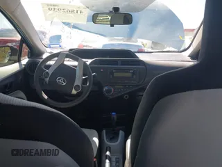 2013 Toyota Prius One z VIN JTDKDTB3XD1045937, wystawiony jako IAAI lot #41862939 z przebiegiem 144 947 mil mil oraz . Historia ofert i sprzedaży dostępna na DreamBid. Obrazek 18.