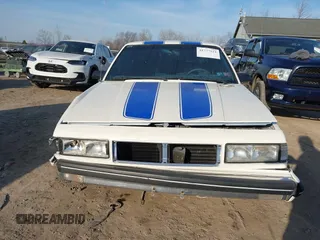1988 Chevrolet Celebrity z VIN 1G1AW51W4J6137291, wystawiony jako IAAI lot #41777521 z przebiegiem 163 299 mil mil oraz . Historia ofert i sprzedaży dostępna na DreamBid. Obrazek 13.