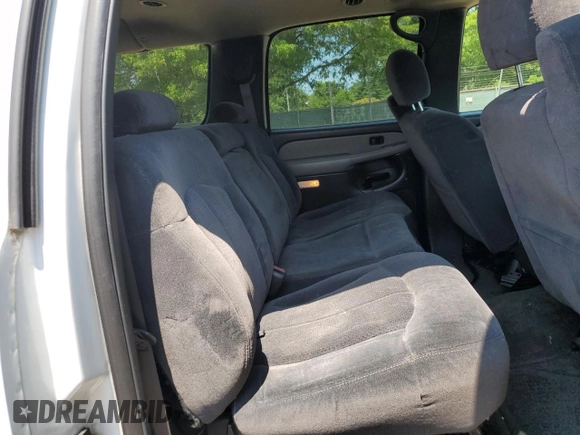 2002 Chevrolet Suburban LT with VIN 1GNFK16ZX2J297539, listed as a Copart auction lot 62850715 with 255,146 mi miles and Clean title. Bid and sale history available at DreamBid. Image 11.