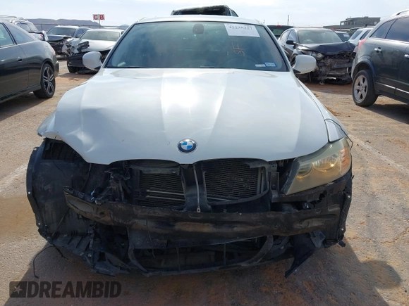 2011 BMW 3 Series 328i с VIN WBAPH7C54BE682973, выставлен на аукционе IAAI как лот 42235227 с пробегом 141 576 миль миль и . История ставок и продаж доступна на DreamBid. Изображение 13.