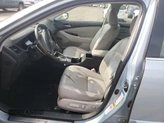 2010 Lexus ES 330 z VIN JTHBK1EG6A2371294, wystawiony jako Copart lot #60671445 z przebiegiem 186 935 mil mil oraz Szkoda całkowita • Salvage title. Historia ofert i sprzedaży dostępna na DreamBid. Obrazek 7.