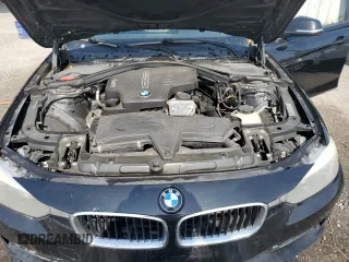 2012 BMW 3 Series 328i z VIN WBA3A5C55CF343660, wystawiony jako Copart lot #56417055 z przebiegiem 149 446 mil mil oraz Szkoda całkowita • Salvage title. Historia ofert i sprzedaży dostępna na DreamBid. Obrazek 11.